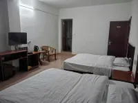 Guigang Ronghua Hotel (Keshijie RT-Mart)