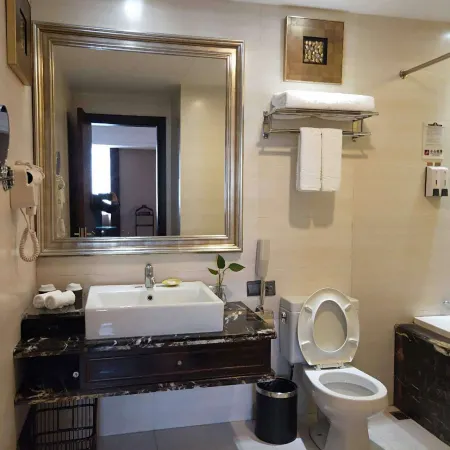 China Pearl Hotel