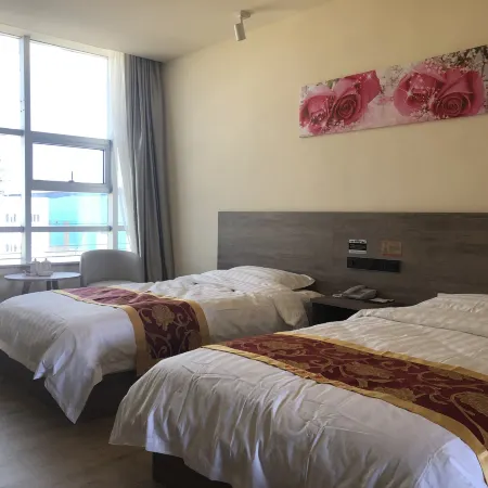 Wuchuan Yitingzicheng Business Hotel
