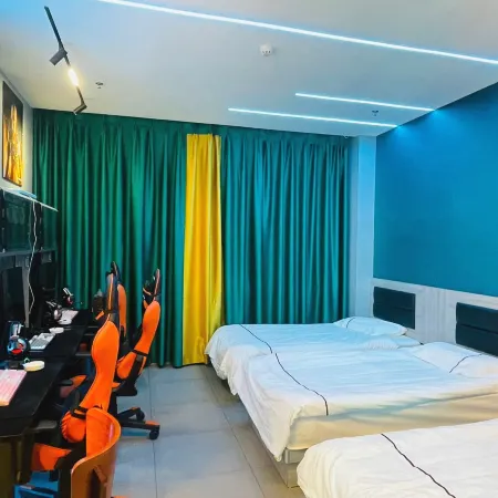 Korla Xiyue E-sports Hotel