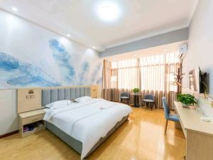 Wuhan Happy Tour Hotel (Tianhe International Airport)