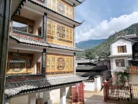 Binchuan Huideyuan Inn Hotels in Jizu Mountain Scenic Area