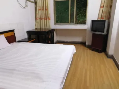 Jishui Erqing Hotel Отели рядом с достопримечательностью «Chinese Jinshi Culture Park»