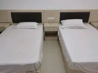 Yingzhou Hotel - 인 (Inns)