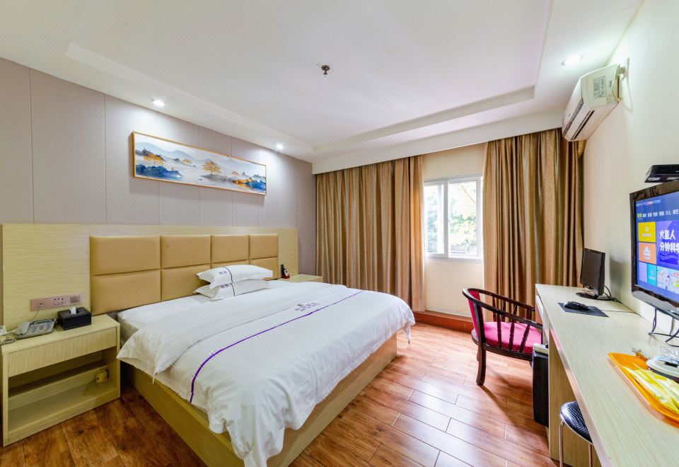 Yunfu Junlin Hotel