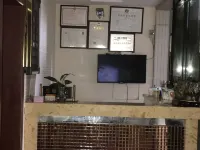 Yunyang Wangzhong Business Hotel