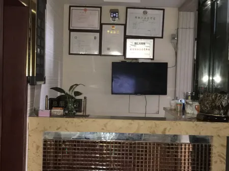 Yunyang Wangzhong Business Hotel Отели рядом с достопримечательностью «The Three Gorges Ladder City»