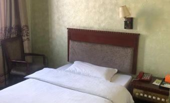 Yulin Xiangbin Inn