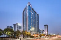 Jiyuan International Hotel Hotels near Xijing University