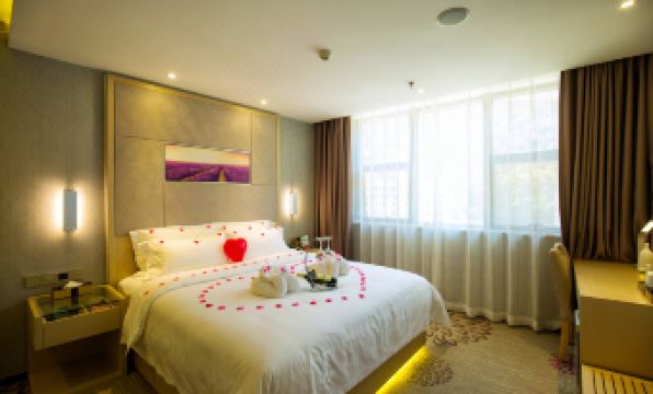 Pokhapa Hotel - Housity
