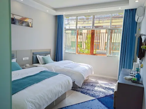 Xuanhan Walk Bashan Inn