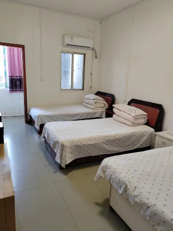 Piaoxiang Hostel Отели рядом с достопримечательностью «Hubei Land Resources Vocational College»