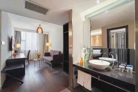 Orange Hotel (Shanghai Caobao Road Sun Moon Light Center)