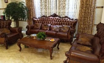 Biyang Dongdu Business Hotel