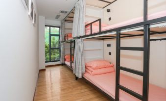 Dengba Inn&Youth Hotel (Shenzhen Futian Convention and Exhibiton Center Store )