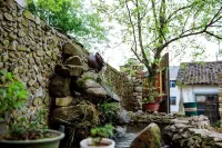Mogan Mountain Jingya Inn Hotels near Moganshan Xiantan Water Park