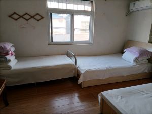 Xinrong Hostel