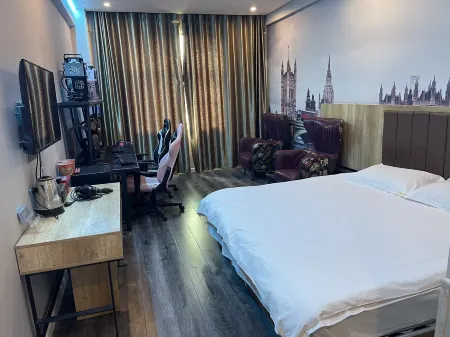 Lingbao Shijia Hotel (Huimeijia Supermarket)