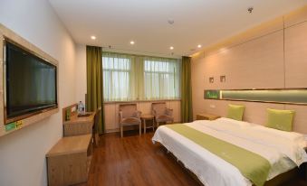 Vatica Hotel (Hefei Economic Development Zone Daxuecheng Metro Station)