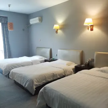 The West House - Housity