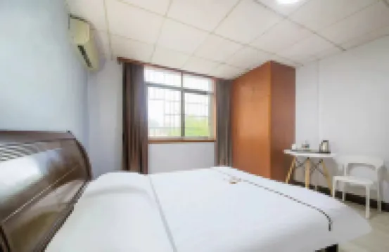 Ningmeng Hotel (Shijiezhichuang)