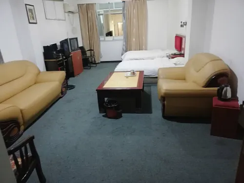 Dingnan Dongyuan Business Hotel