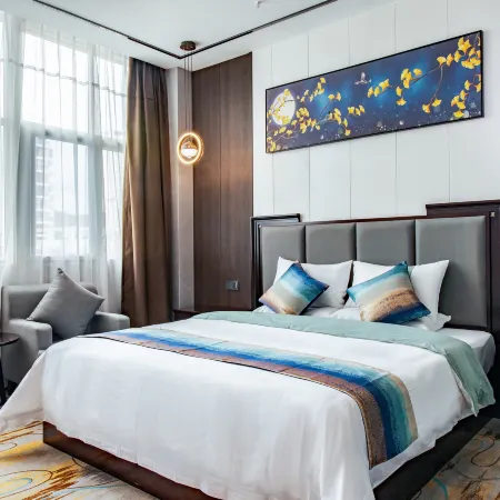 Longcheng Business Hotel