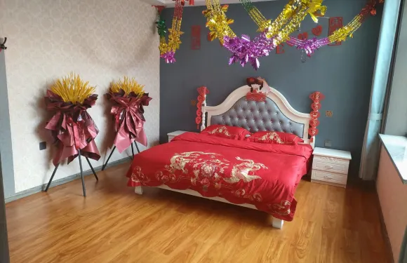 化德豪泰商務酒店