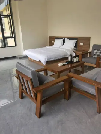 Asbestos Yunxueju Inn