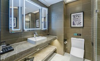 XANA HOTELLE (Zhengzhou Huayuan North Road Liuzhuang Subway Station Store)