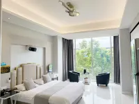 Tongcheng Siwei Film Hotel