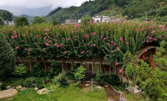 Weiyu Yuxingu Farmhouse