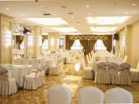Sa'er Haowei International Hotel Hôtels à : Jimsar