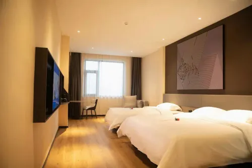 Weihui Sunshine Hotel