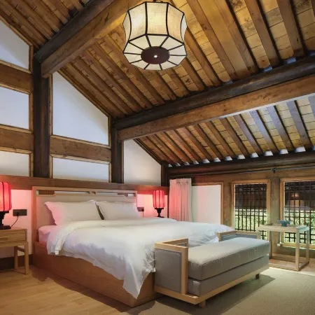 Biehuashanfang Guesthouse