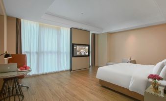 Vienna International Hotel (Chengdu Panda Base Shop)