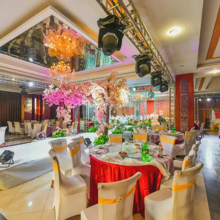 Linhai Business Hostel