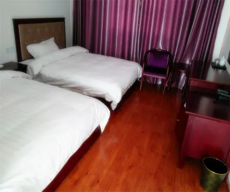 Mangkang Rongxu Hotel Отели рядом с достопримечательностью «Weise Temple»