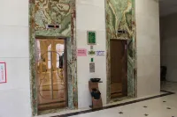 Vienna Hotel (Zhaoqing Sihui Center Yubo City)