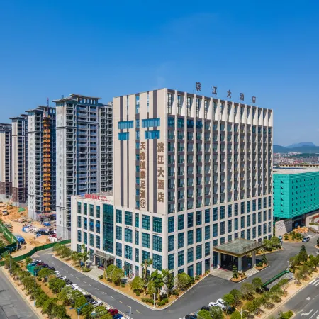 Binjiang Hotel