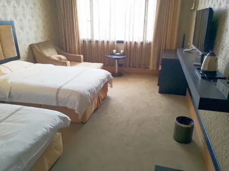 Shizhu Tianhui Hotel Отели рядом с достопримечательностью «Huangshui National Forest Park»