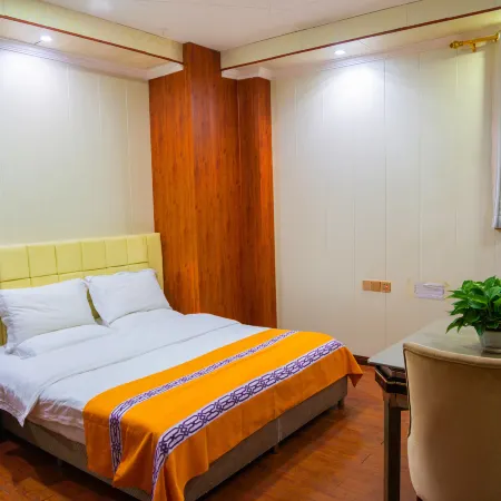 Yumi Hotel