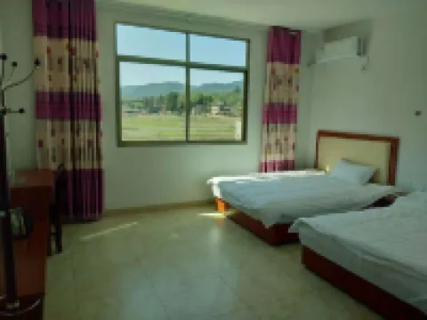 Shiyan Inn