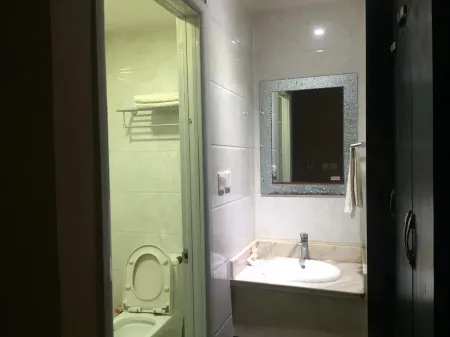 Neihuangzaoxiang Business Hotel Отели в г. Нейхуан