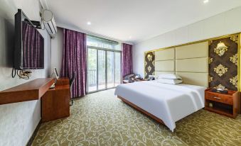 Yunfu Furonghua Hotel