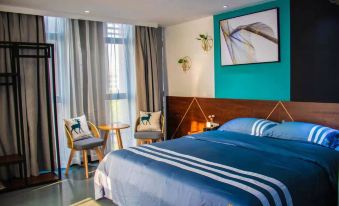 Huaijia Art Hotel