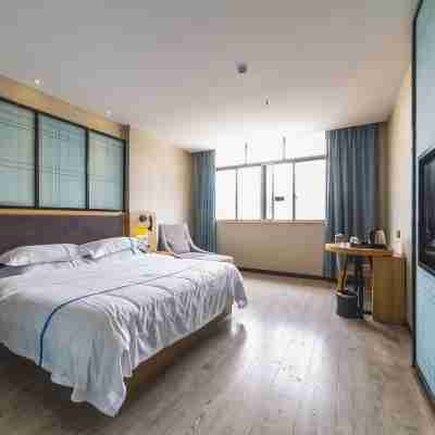 蘭麗百合酒店（陽春東湖店） Rooms