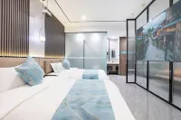 Beidou E-sports Hotel (Xuchang Caowei Ancient City Pang Donglai Life Square) - Esports