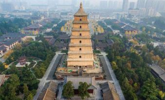 Xi'an Bell Tower Minghua Apartment Hotel (Bell and Drum Tower Subway Station)