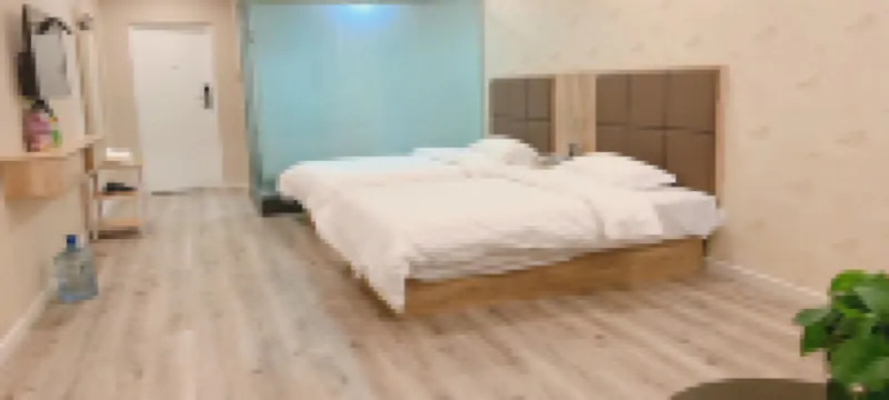 Lingbao Shijia Hotel (Huimeijia Supermarket)